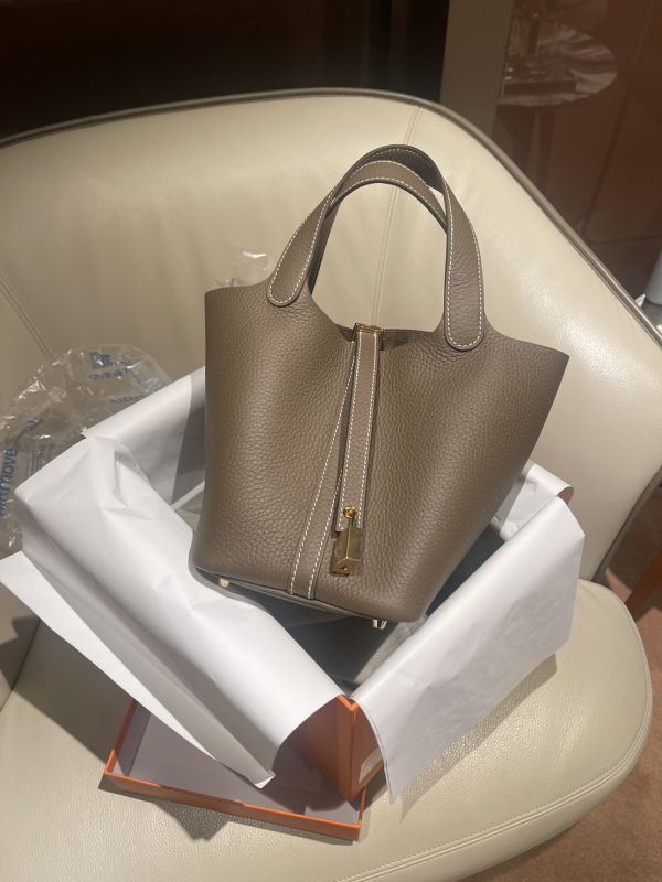 Hermes picotin 18 大象灰金釦 台灣現貨 buywithada,france,全球代購,歐洲,exquisite,quality goods,posh,fancy,luxurious