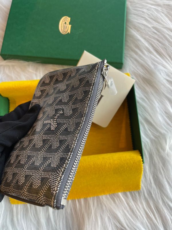 GOYARD 灰色一字拉鍊小包 buywithada,france,全球代購,歐洲,exquisite,quality goods,posh,fancy,luxurious