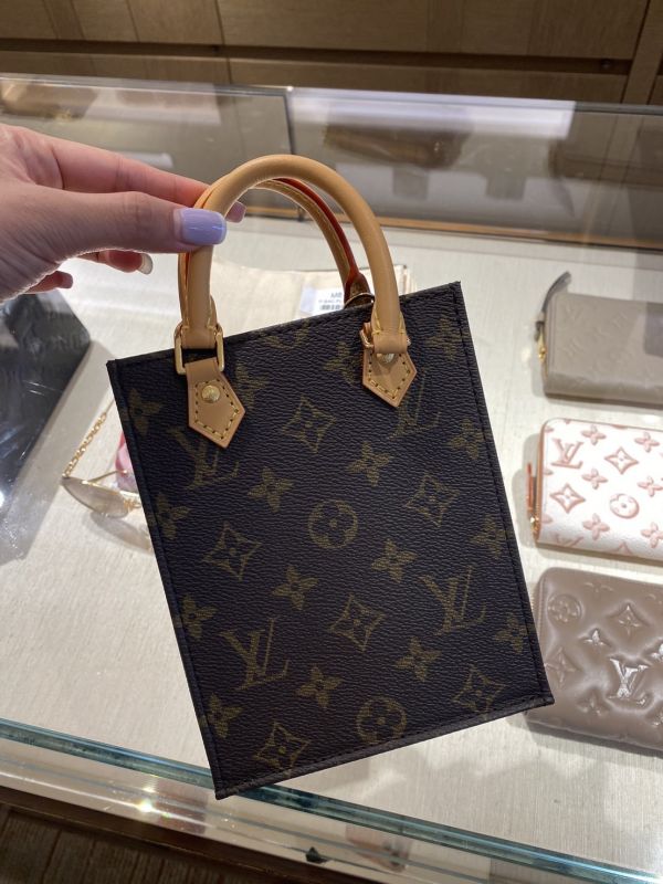 LV PETIT SAC PLAT buy with ada, 精品代購, 全球, 路易威登