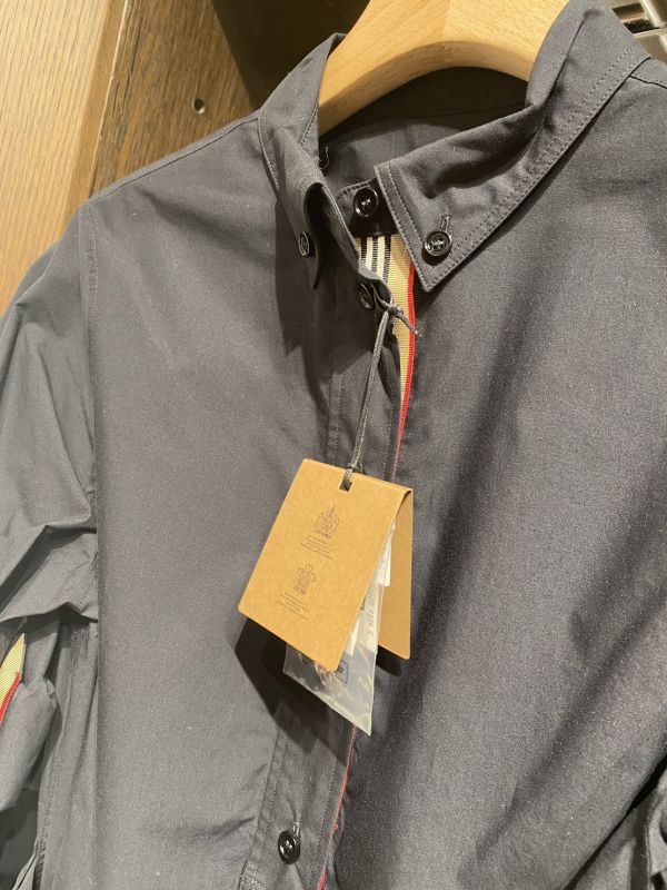 超低折扣 Burberry 直條紋 素色洋裝 2色 buywithada,france,全球代購,歐洲,exquisite,quality goods,posh,fancy,luxurious