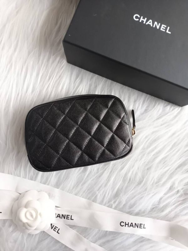 CHANEL 黑荔枝金釦拉鏈化妝包 buywithada,france,全球代購,歐洲,exquisite,quality goods,posh,fancy,luxurious