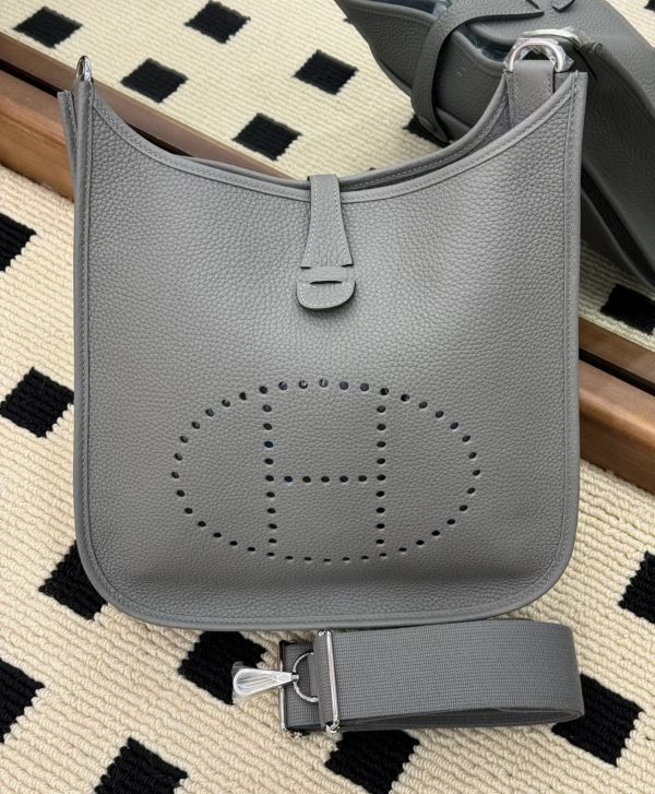 HERMES EVELYNE 29 OL積雲灰銀釦 buywithada,france,全球代購,歐洲,exquisite,quality goods,posh,fancy,luxurious