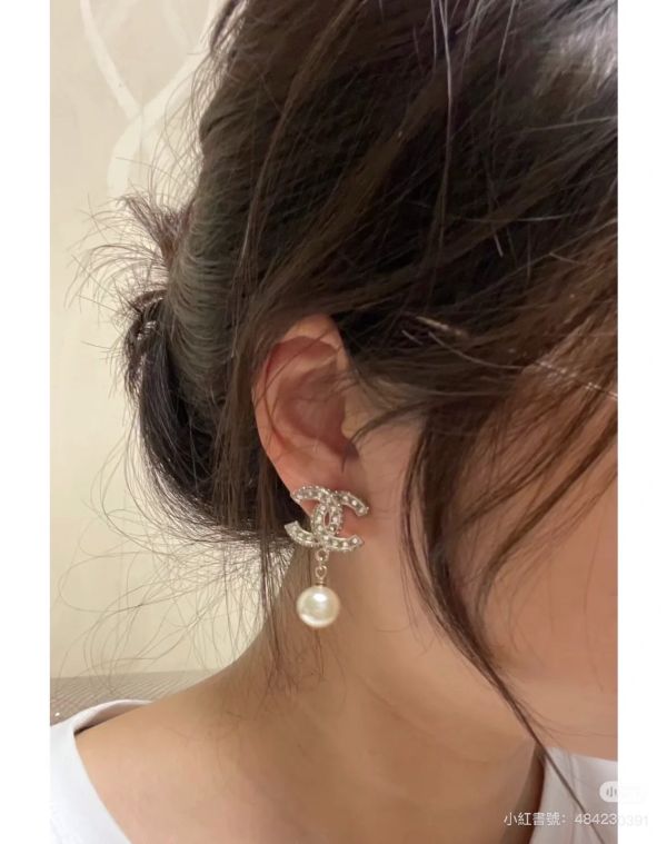 CHANEL 經典珍珠 雙C水鑽款 LOGO耳環  現貨 buywithada,france,全球代購,歐洲,exquisite,quality goods,posh,fancy,luxurious