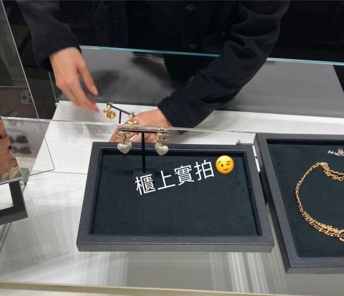 CHANEL 愛心貝殼造型耳針 buywithada,france,全球代購,歐洲,exquisite,quality goods,posh,fancy,luxurious