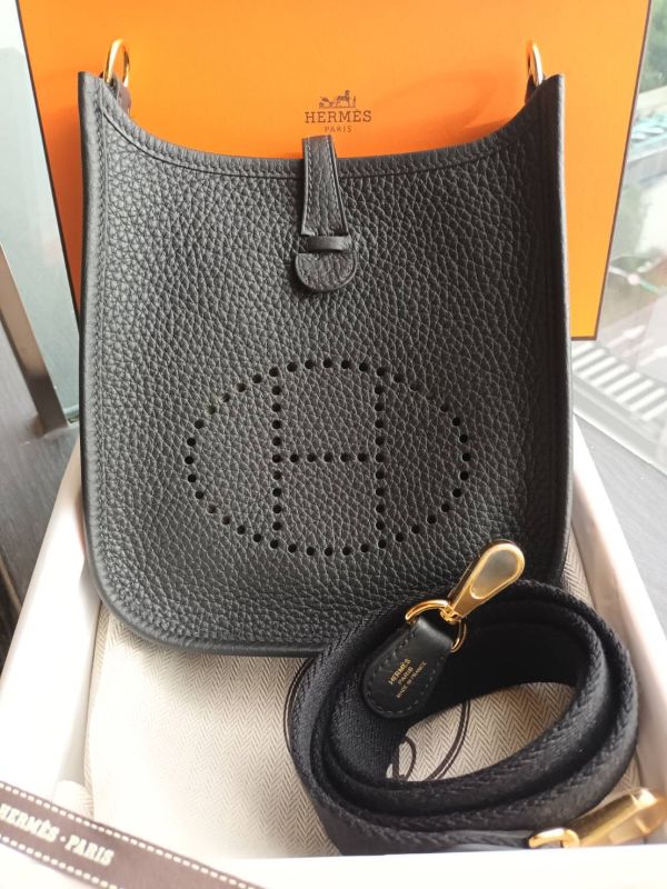Hermes mini Evelyne 黑金 短背帶/ 長背帶 buywithada,france,全球代購,歐洲,exquisite,quality goods,posh,fancy,luxurious
