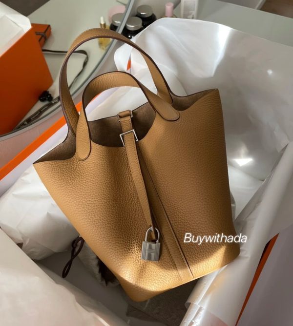 Hermes Picotin 18 餅乾色銀釦 buywithada,france,全球代購,歐洲,exquisite,quality goods,posh,fancy,luxurious
