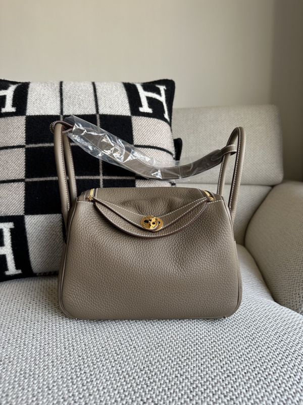Hermes  lindy26 象灰金 buywithada,france,全球代購,歐洲,exquisite,quality goods,posh,fancy,luxurious