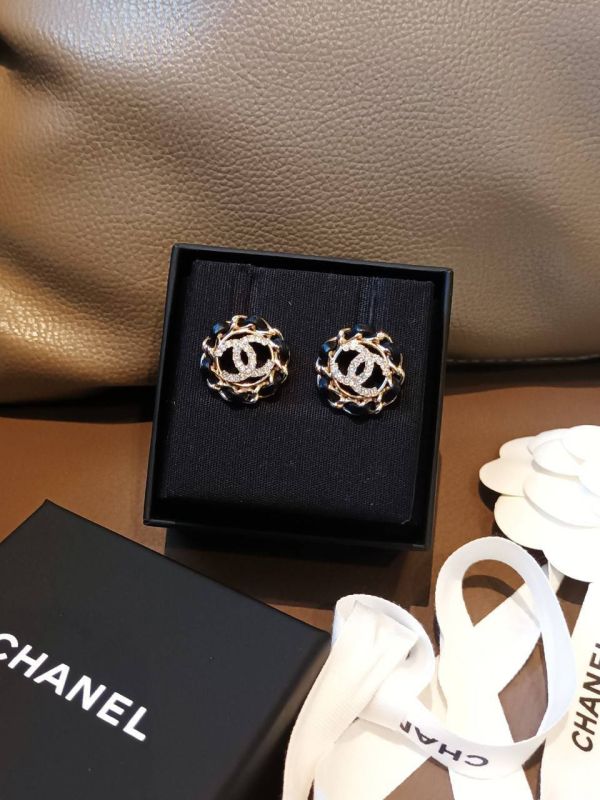 CHANEL 皮穿圓形耳環 buywithada,france,全球代購,歐洲,exquisite,quality goods,posh,fancy,luxurious