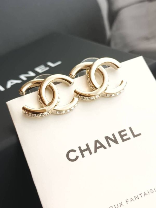 CHANEL 側邊水鑽CC耳環 buywithada,france,全球代購,歐洲,exquisite,quality goods,posh,fancy,luxurious