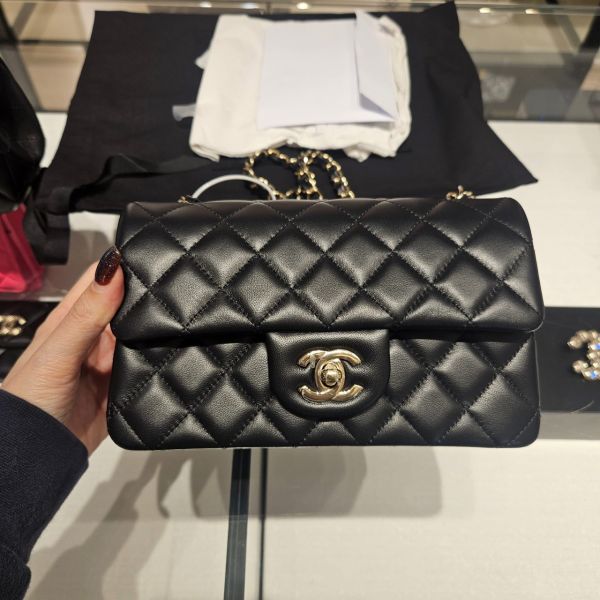 CHANEL MINI CF20 黑金 buywithada,france,全球代購,歐洲,exquisite,quality goods,posh,fancy,luxurious