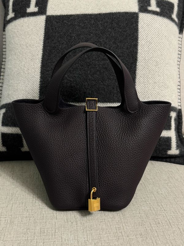 Hermes Picotin 18 黑紫色金釦 buywithada,france,全球代購,歐洲,exquisite,quality goods,posh,fancy,luxurious