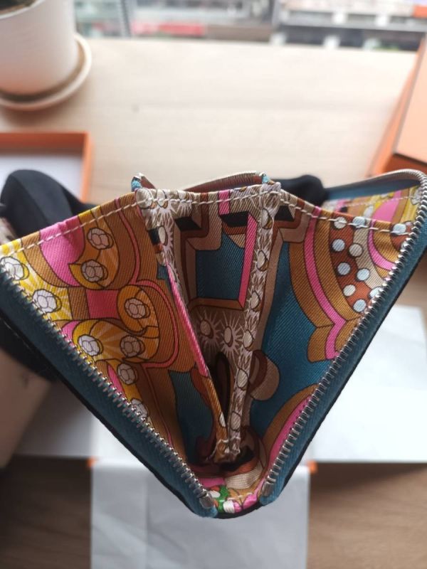HERMES SILK IN COMPACT 絲巾短夾 EPSOM 牛仔藍白線 buywithada,france,全球代購,歐洲,exquisite,quality goods,posh,fancy,luxurious
