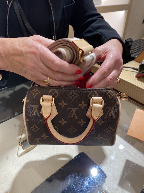 LV SPEEDY BANDOULIÈRE 20 buywithada,france,全球代購,歐洲,exquisite,quality goods,posh,fancy,luxurious