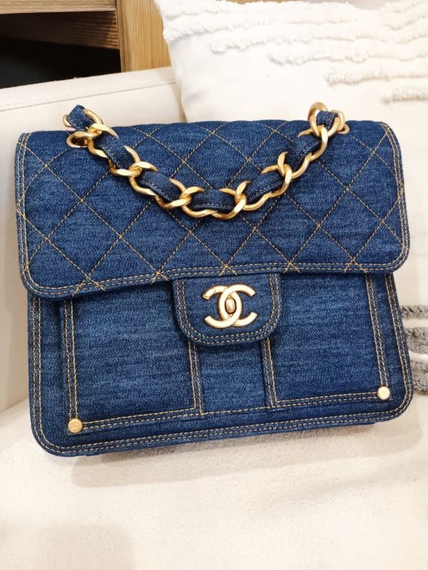 CHANEL 正本購證 手提/雙背 2用 丹寧 BACKPACK 現貨 buywithada,france,全球代購,歐洲,exquisite,quality goods,posh,fancy,luxurious