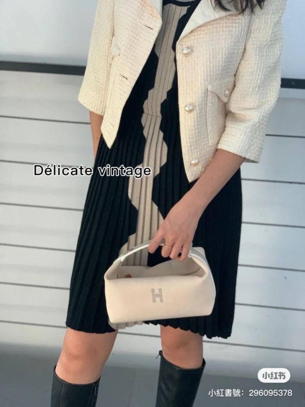 HERMES 化妝包/梳洗包/飯盒包 GM 米白色 buywithada,france,全球代購,歐洲,exquisite,quality goods,posh,fancy,luxurious