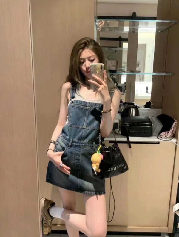 台灣現貨 CHANEL 22 BAG 黑銀 MINI 全新全配 buywithada,france,全球代購,歐洲,exquisite,quality goods,posh,fancy,luxurious