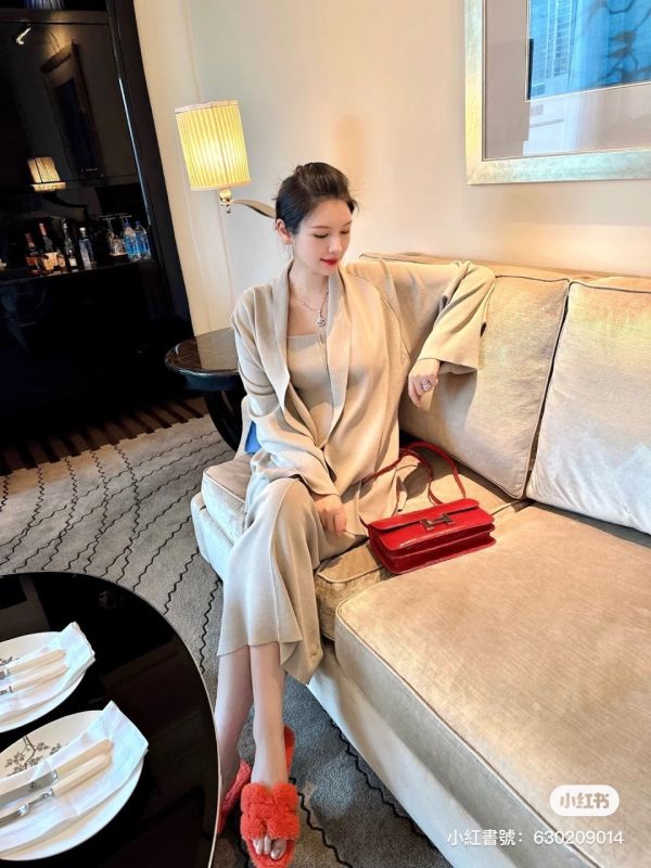 HERMES ORAN H 毛毛拖鞋 buywithada,france,全球代購,歐洲,exquisite,quality goods,posh,fancy,luxurious