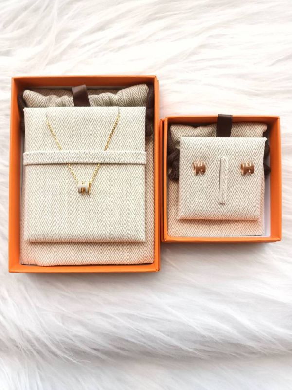 HERMES POP H MINI 奶茶金 項鏈 buywithada,france,全球代購,歐洲,exquisite,quality goods,posh,fancy,luxurious