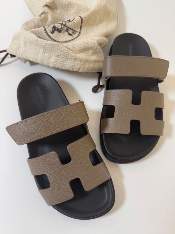 HERMES 二舅鞋 大象灰拚黑 SIZE 42 現貨在台 buywithada,france,全球代購,歐洲,exquisite,quality goods,posh,fancy,luxurious