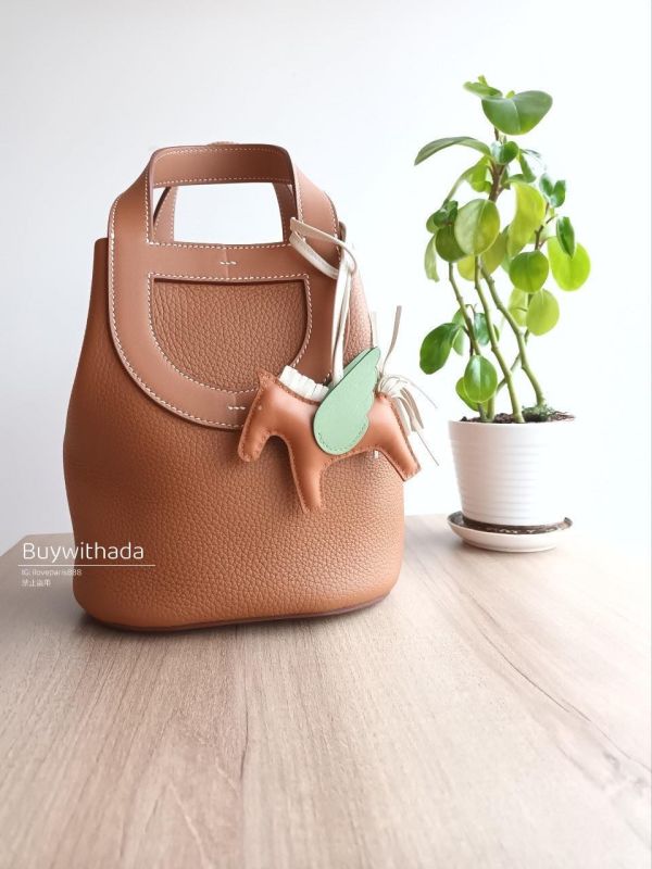 台灣現貨 HERMES INTHE LOOP 18 豬鼻菜籃子 金棕金釦 buywithada,france,全球代購,歐洲,exquisite,quality goods,posh,fancy,luxurious