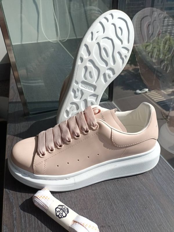 Alexander McQueen 淡粉少女休閒鞋 38 buywithada,france,全球代購,歐洲,exquisite,quality goods,posh,fancy,luxurious