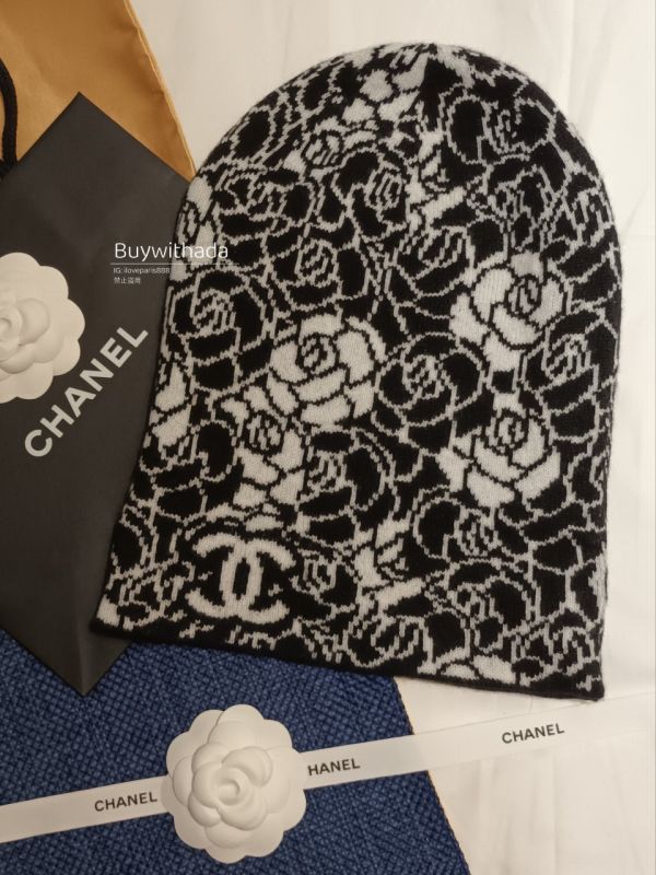 CHANEL 23K 山茶花黑白配色毛帽 四種戴法 buywithada,france,全球代購,歐洲,exquisite,quality goods,posh,fancy,luxurious