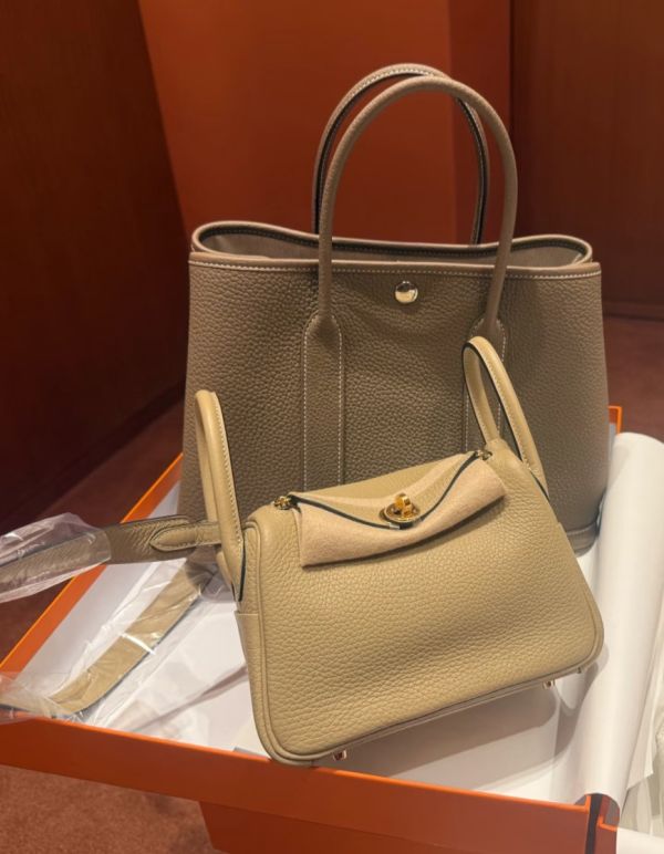 Hermès Mini Lindy S2風衣灰金釦 二代短背帶 buywithada,france,全球代購,歐洲,exquisite,quality goods,posh,fancy,luxurious