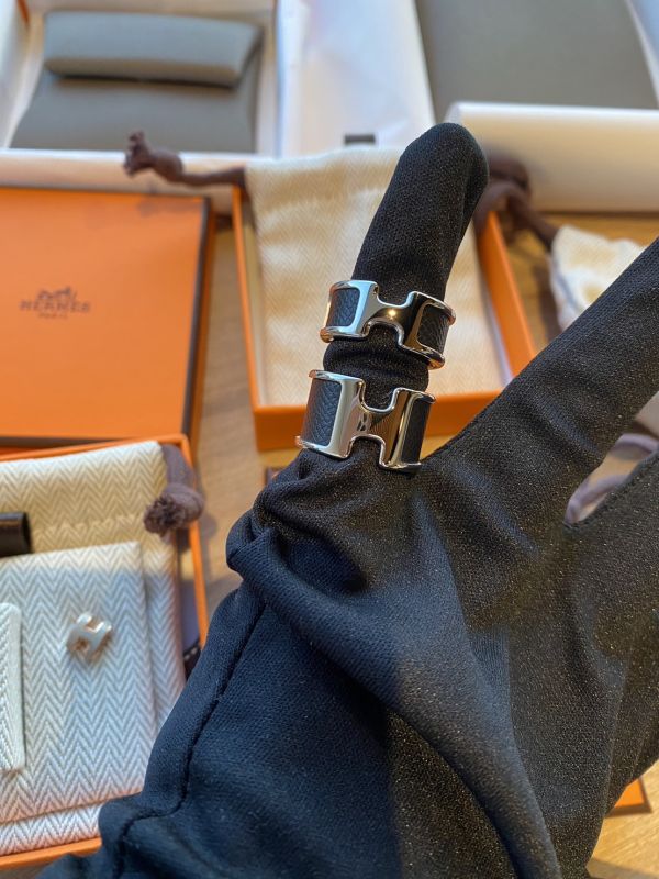 HERMES 最新olympe 戒指 黑銀 寬版 xs buywithada,france,全球代購,歐洲,exquisite,quality goods,posh,fancy,luxurious