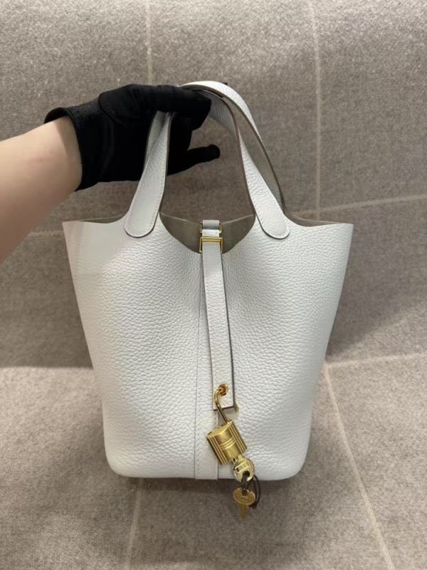 Hermes Picotin 18 奶灰M4金扣 buywithada,france,全球代購,歐洲,exquisite,quality goods,posh,fancy,luxurious