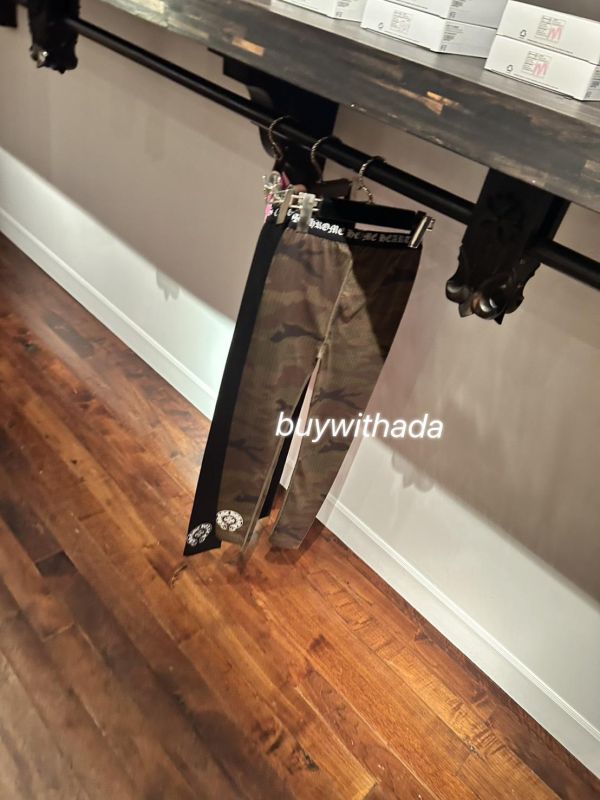 Chrome hearts  全新Legging 迷彩size M 台灣現貨 代購,精品,ADA商店,網路商城,預約面交,buywithada,france,全球代購,歐洲,hermes,CHANEL,celine,lv,balenciaga,香奈兒,愛馬仕,路易威登,巴黎世家,VCA,CHROME HEARTS,克羅心,梵克雅寶,勾雅,高雅德,GOYARD