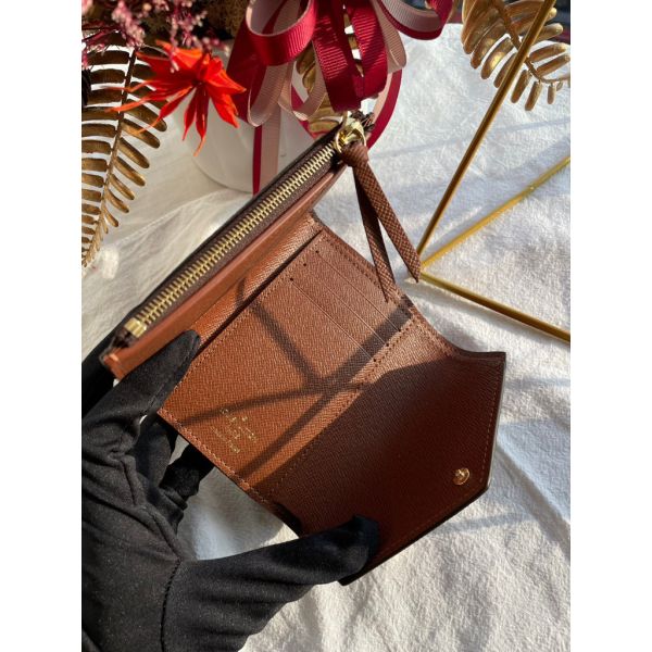 LV VICTORINE 三折短夾金釦 buywithada,france,全球代購,歐洲,exquisite,quality goods,posh,fancy,luxurious