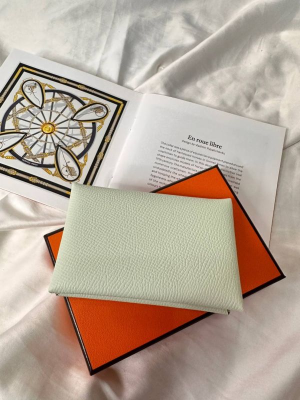 愛馬仕Hermes Calvi 經典卡包 新色 氣泡綠 buywithada,精品,代購,零錢包