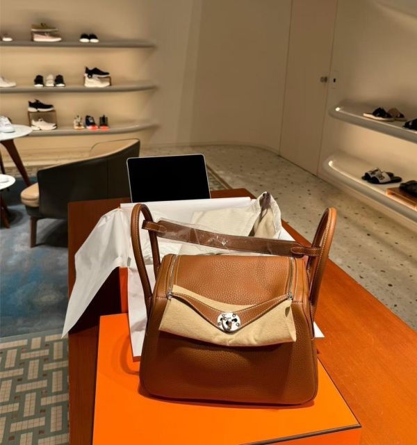 Hermès Lindy26 金棕銀釦 G刻 現貨省去配貨 buywithada,france,全球代購,歐洲,exquisite,quality goods,fancy,luxurious