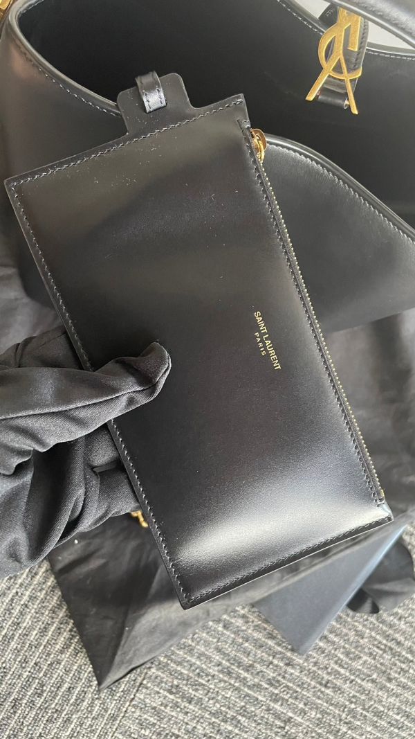 YSL 水桶包 黑金 附背帶、小包 buywithada,france,全球代購,歐洲,exquisite,quality goods,posh,fancy,luxurious