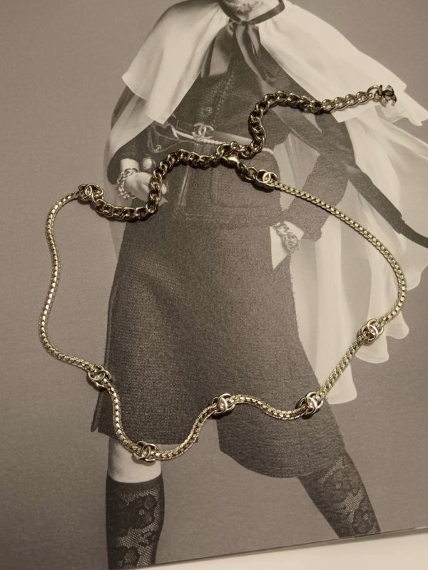 CHANEL 5CC蛇骨頸鏈 銀色 buywithada,france,全球代購,歐洲,exquisite,quality goods,posh,fancy,luxurious