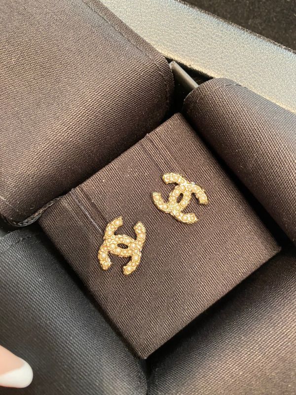CHANEL 經典系列 珍珠CC耳針 buywithada,france,全球代購,歐洲,exquisite,quality goods,posh,fancy,luxurious