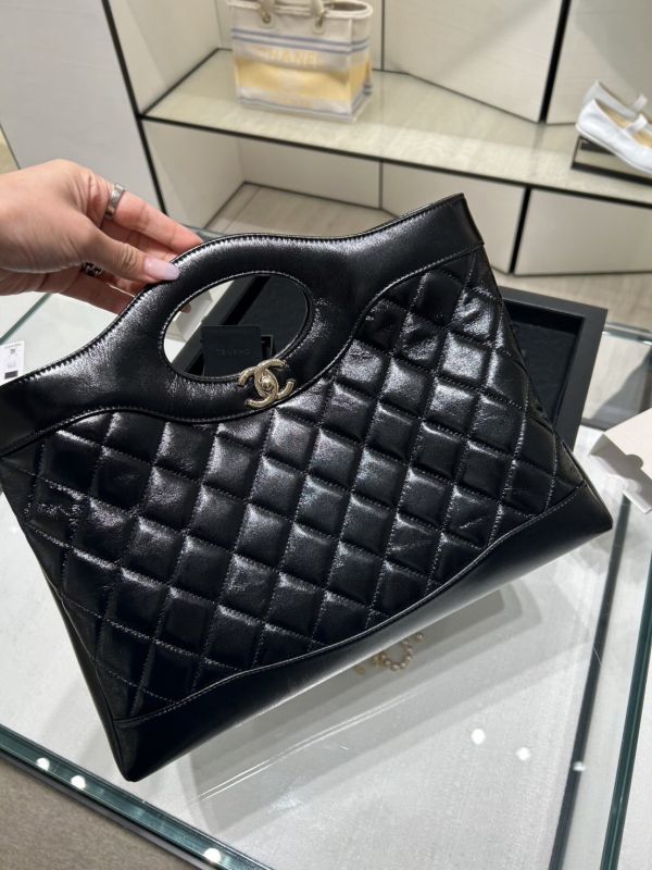 CHANEL 31BAG 小號  黑金 buywithada,france,全球代購,歐洲,exquisite,quality goods,posh,fancy,luxurious