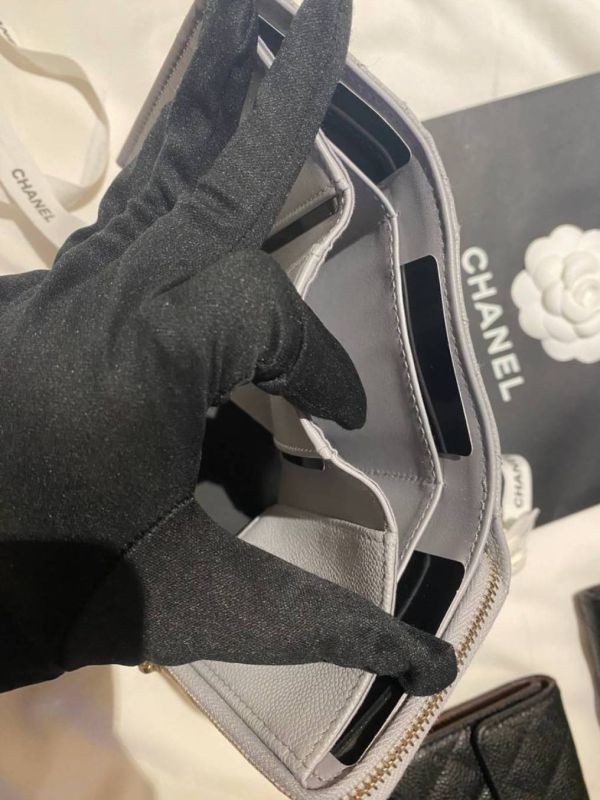 CHANEL 最新冰川灰三折L型零錢包短夾 淡金荔枝皮 buywithada,france,全球代購,歐洲,exquisite,quality goods,posh,fancy,luxurious