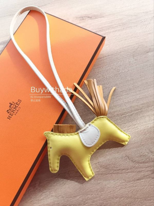 HERMES 檸檬黃 拼色 小馬 台灣現貨 buywithada,france,全球代購,歐洲,exquisite,quality goods,posh,fancy,luxurious