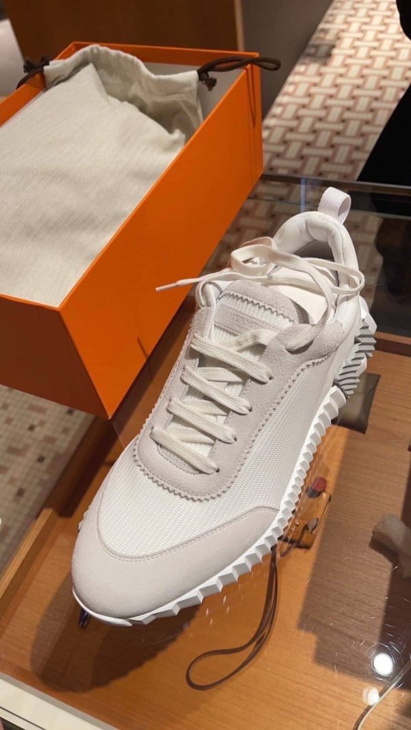HERMES 爆款 bouncing 白色 Size 43 絕版配色 售出不補 buywithada,france,全球代購,歐洲,exquisite,quality goods,posh,fancy,luxurious