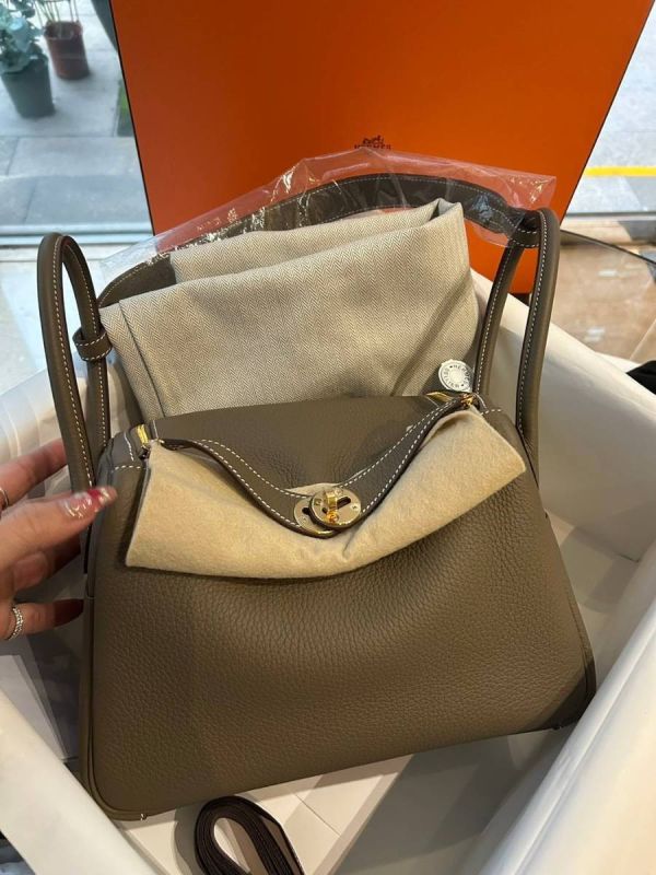 Hermes  lindy26 象灰金 buywithada,france,全球代購,歐洲,exquisite,quality goods,posh,fancy,luxurious
