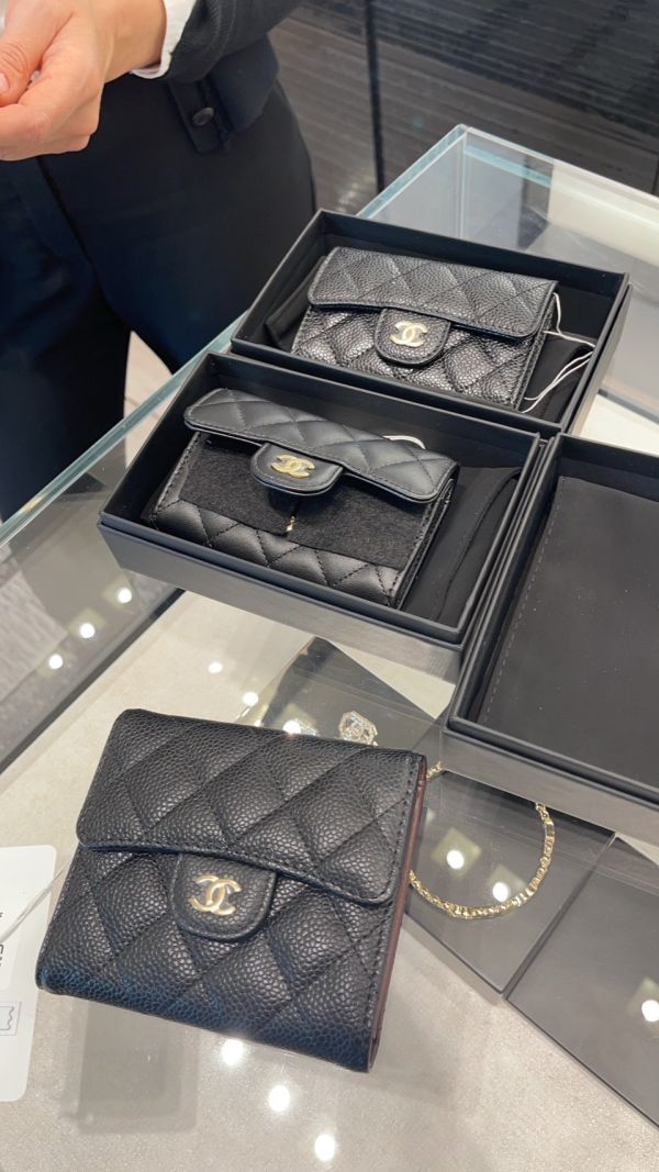 CHANEL CF 黑荔枝金釦 三折短夾 buywithada,france,全球代購,歐洲,exquisite,quality goods,posh,fancy,luxurious