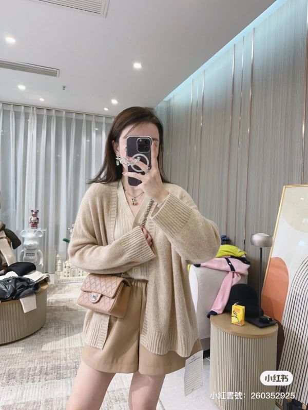 CHANEL CF20 奶茶色BEIGE 銀釦 全新現貨 buywithada,france,全球代購,歐洲,exquisite,quality goods,posh,fancy,luxurious