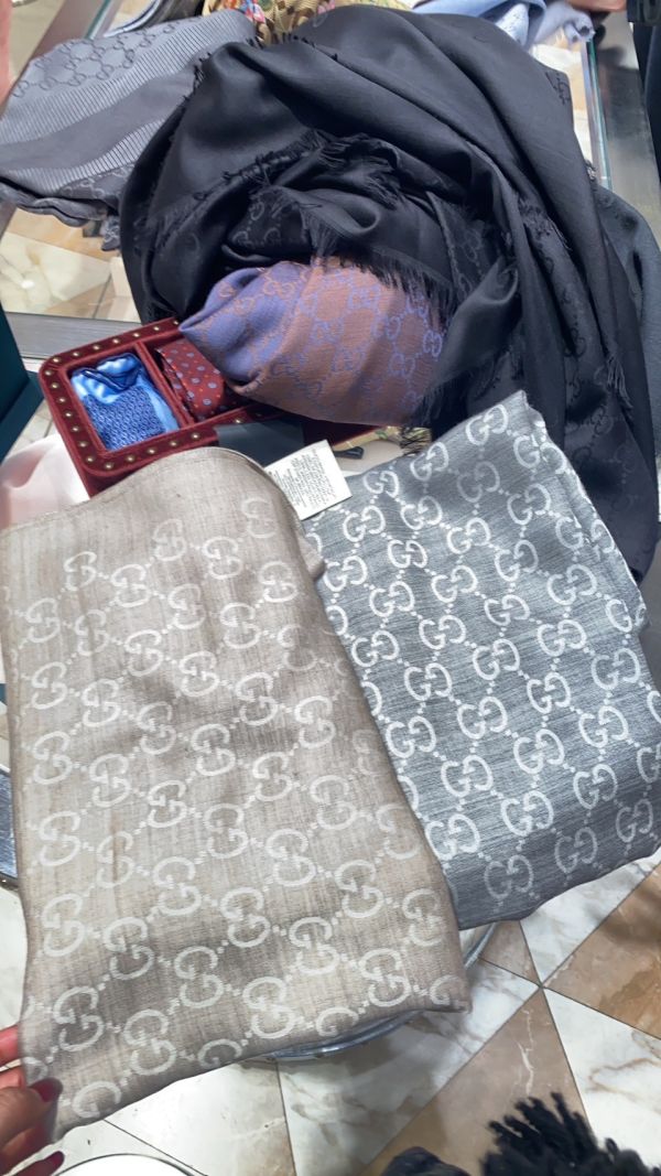 GUCCI 超好搭的緹花圍巾 4色 2款 buywithada,france,全球代購,歐洲,exquisite,quality goods,posh,fancy,luxurious
