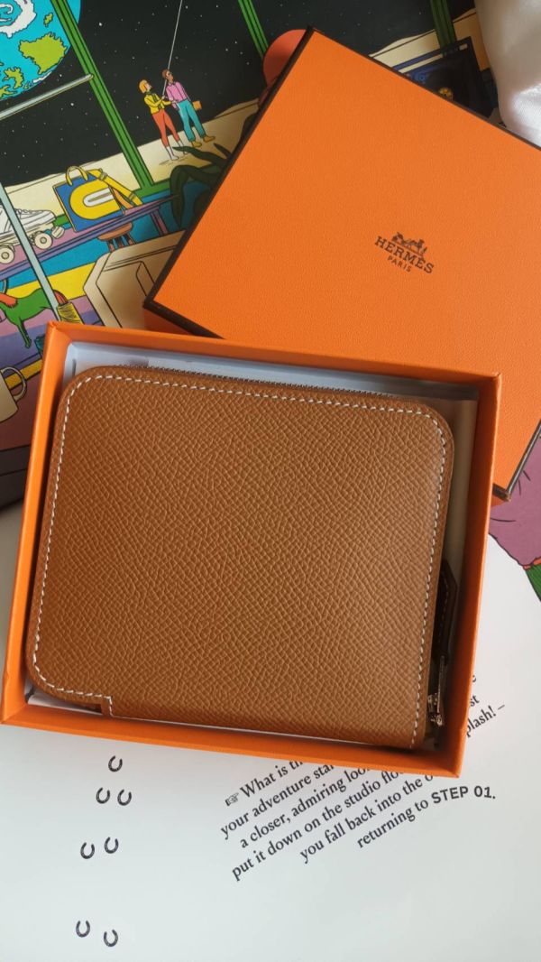 HERMES SILK IN 絲巾短夾 金棕 buywithada,france,全球代購,歐洲,exquisite,quality goods,posh,fancy,luxurious