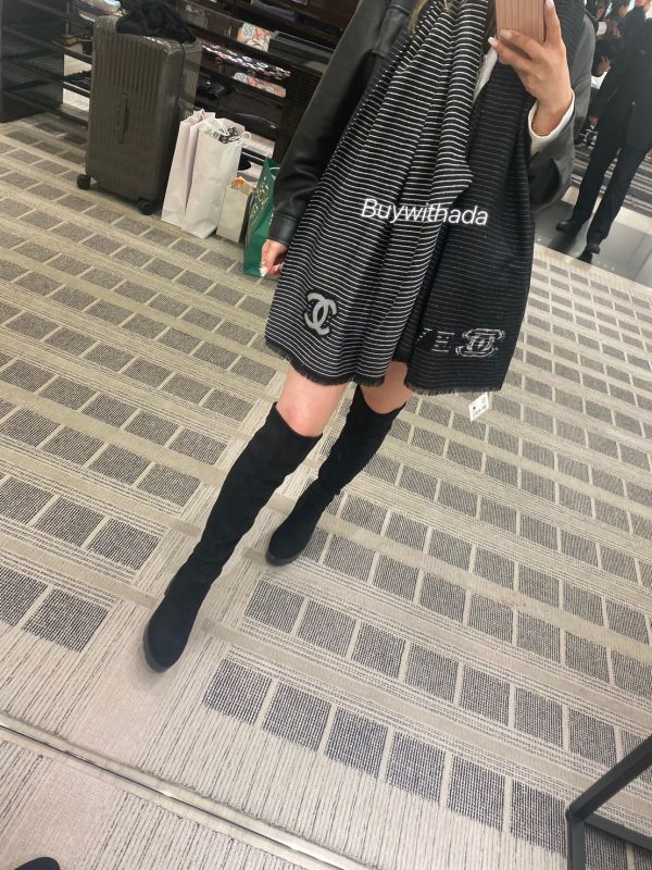 CHANEL 2面用黑銀色圍巾 buywithada,france,全球代購,歐洲,exquisite,quality goods,posh,fancy,luxurious