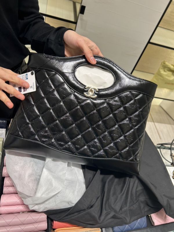 CHANEL 31BAG 小號  黑金 buywithada,france,全球代購,歐洲,exquisite,quality goods,posh,fancy,luxurious