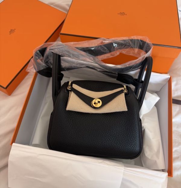 Hermès mini lindy 黑色金釦 二代短背帶 TC皮 現貨 buywithada,france,全球代購,歐洲,exquisite,quality goods,posh,fancy,luxurious