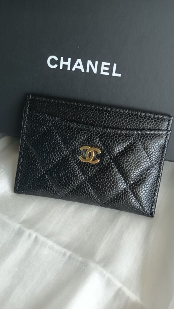 CHANEL 黑荔枝金釦卡夾 buywithada,代精,精品,禮物