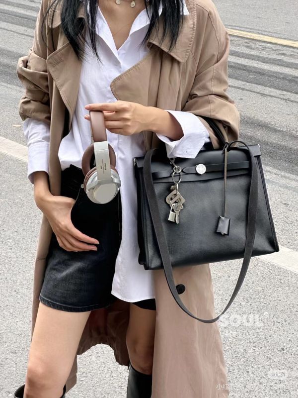 Hermes herbag 31 防水黑銀釦 buywithada,france,全球代購,歐洲,exquisite,quality goods,posh,fancy,luxurious